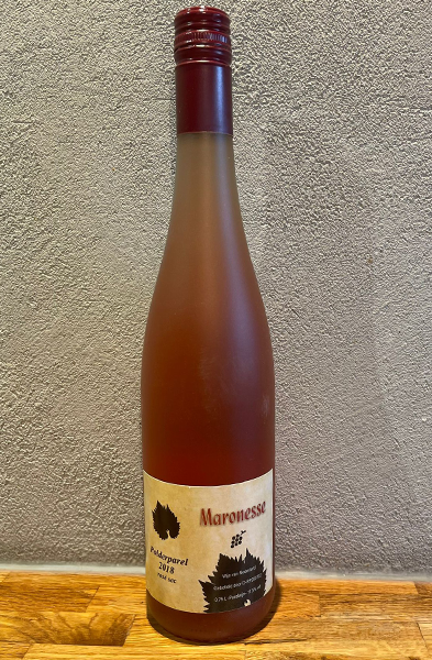 Wijngaard Maronesse Flevoland rosé wijn met een bubbell